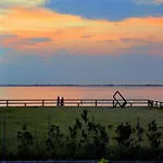 아파트 Seaside With Breathtaking Sea Views *