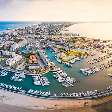 Seaside With Breathtaking Sea Views