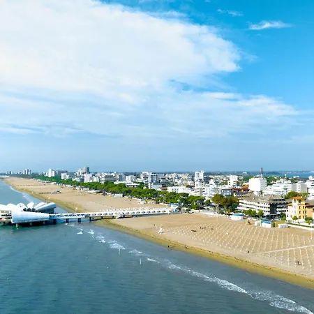 Seaside With Breathtaking Sea Views Lägenhet Lignano Sabbiadoro